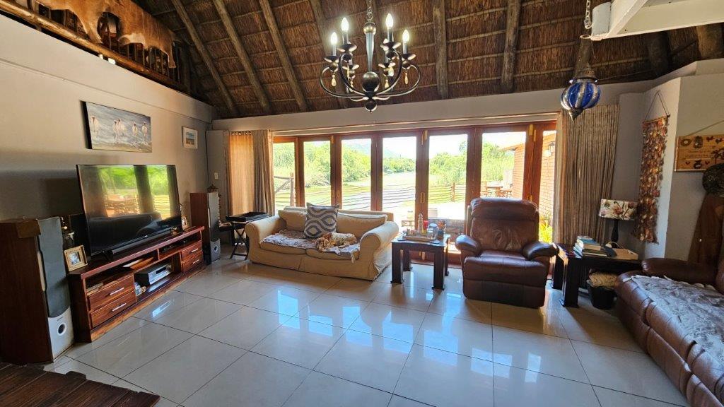 8 Bedroom Property for Sale in Skeerpoort North West